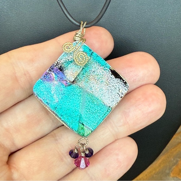 Vintage Artisan Dichroic Fused Metallic Glass Square Pendant Necklace 18” - Picture 4 of 7